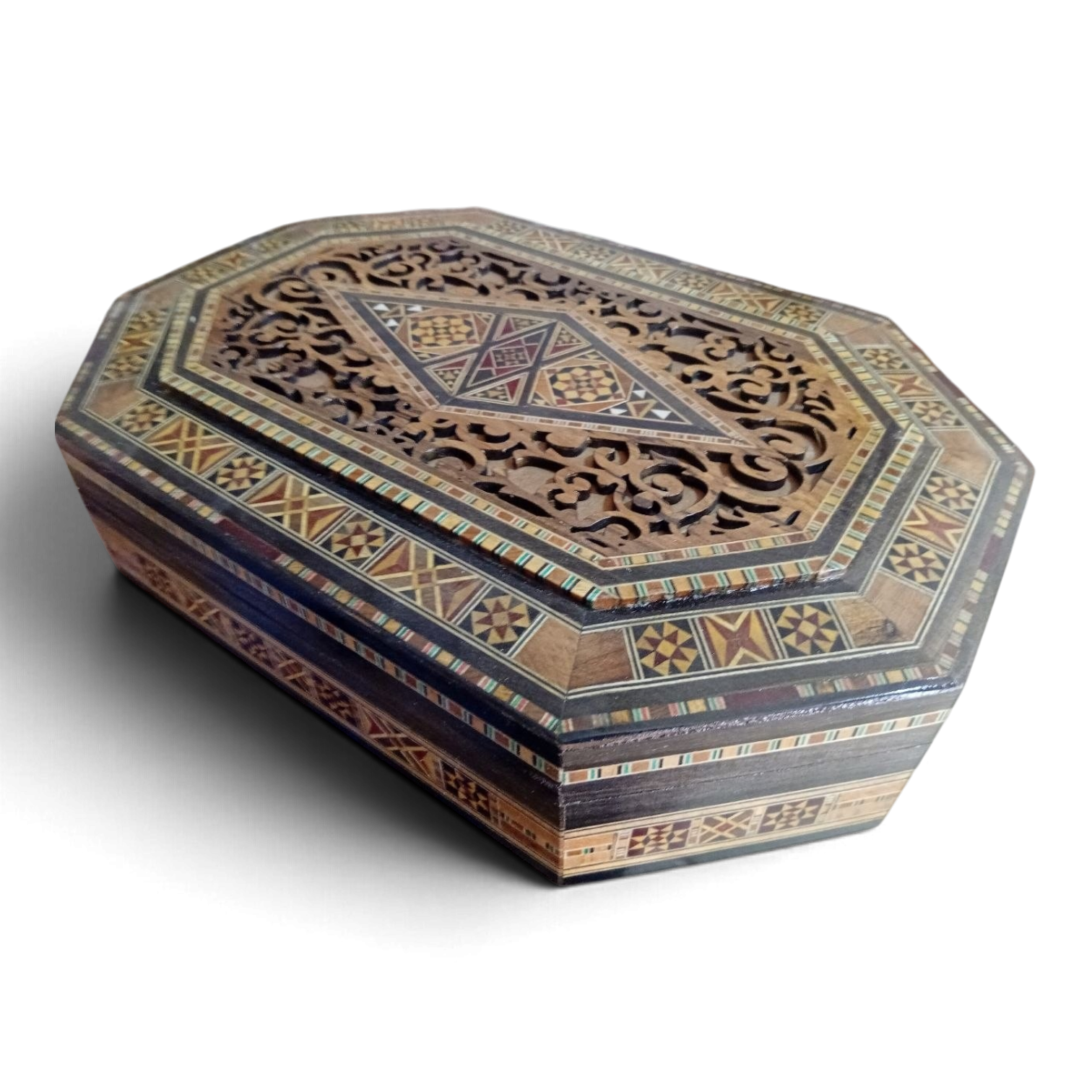 Hexagonal Damascene mosaic presentation box
